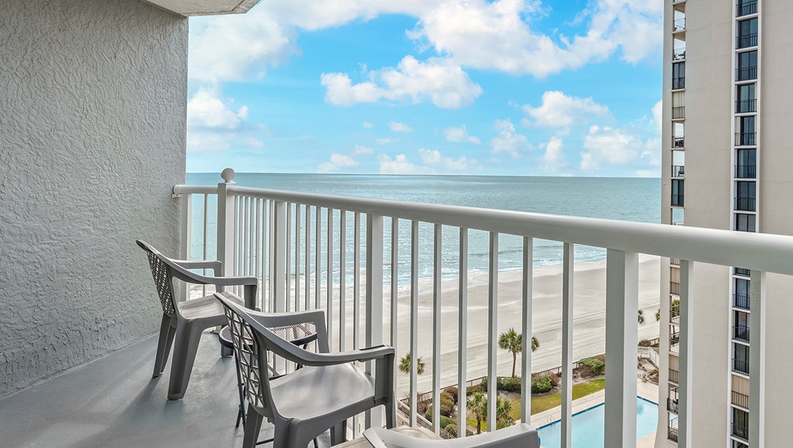 Oceanview 2 Bedroom Condo sleeps (6)
